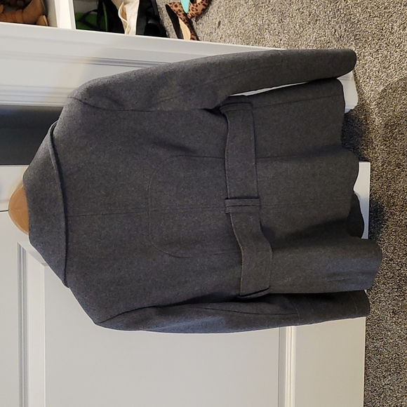 Ladies small jacket - Picture 2 of 2